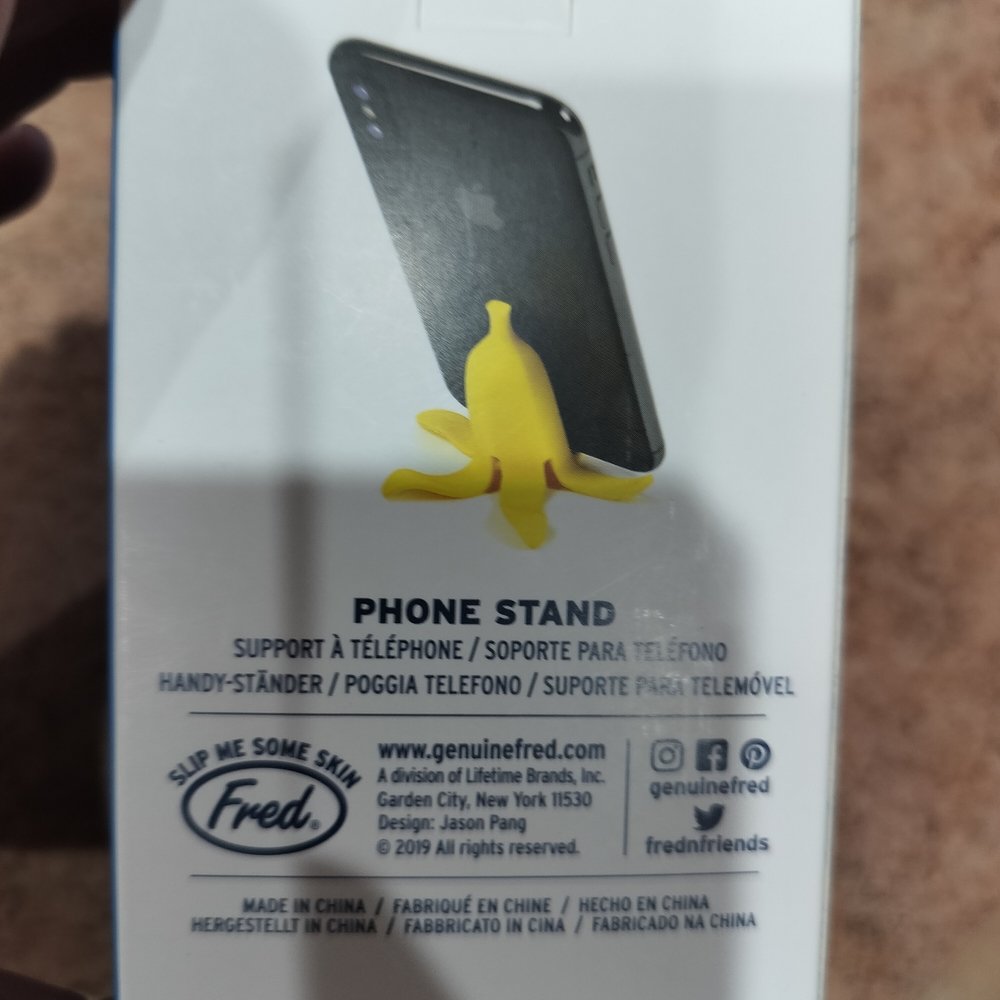 Banana Phone Stand - Yellow Cute